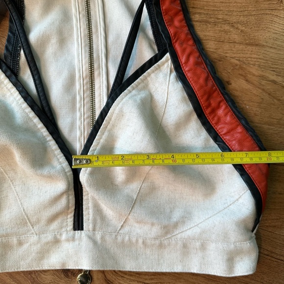 Acostamento Women’s faux leather & faux Linen mixed media cropped top. Medium. - Picture 6 of 12